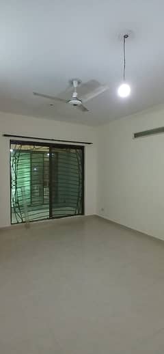 1 Kanal Upper Portion For Rent In Johar Town pase 1 ( Residential & Client Office)