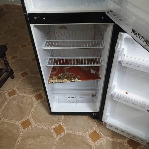 PEL Refrigerator medium size for sale inverter 2