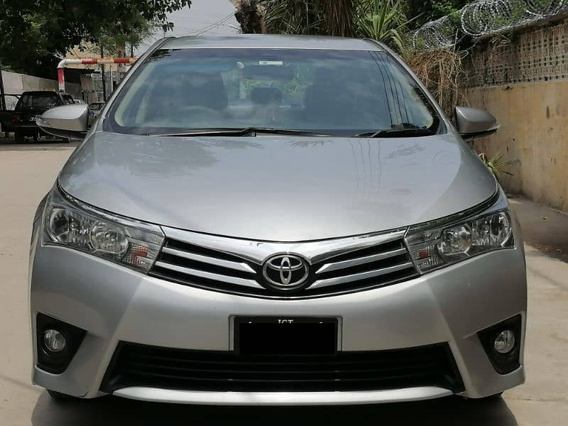 Toyota Corolla Altis 2015 1