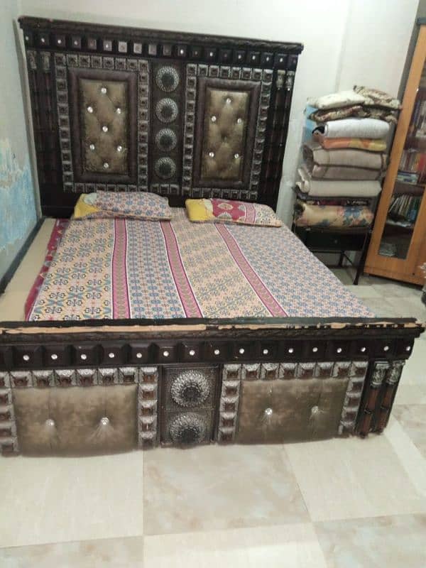 King size double bed 1