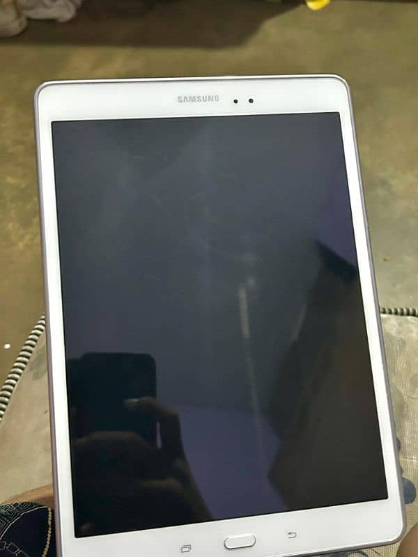 SAMSUNG TAB A T555 1