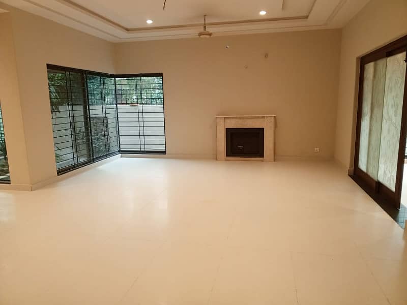 1 Kanal fully Renovated full house for Rent in DHA ph 4 0