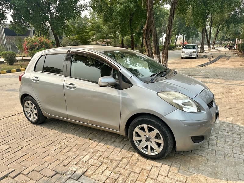 Toyota Vitz 2013 2