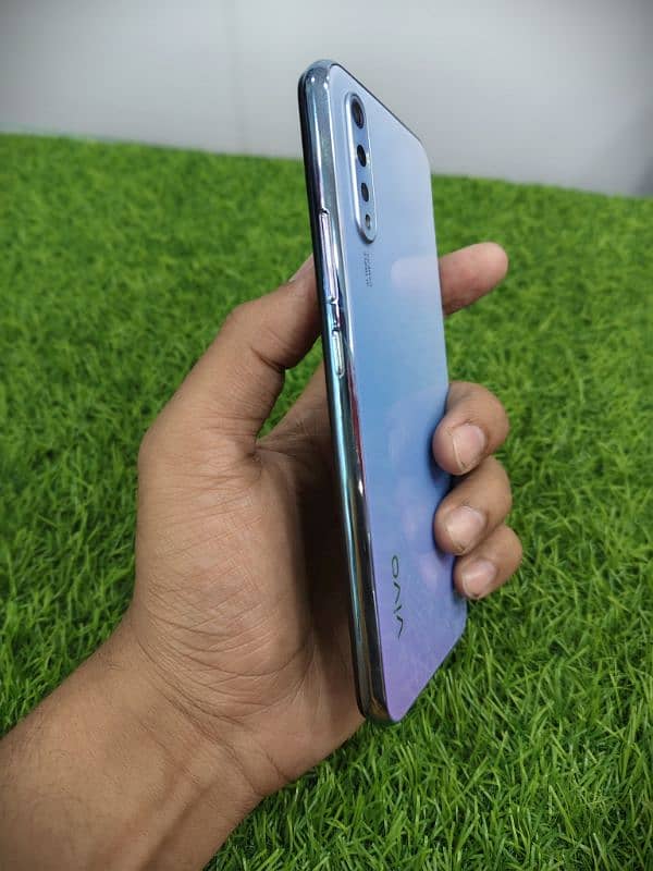 VIVO S1 8-256GB AMOLED DISPLAY 0311-5888568 1