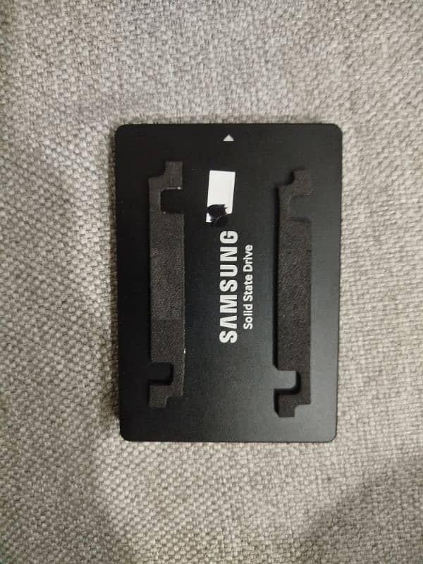 Samsung SSD 120gb new 1