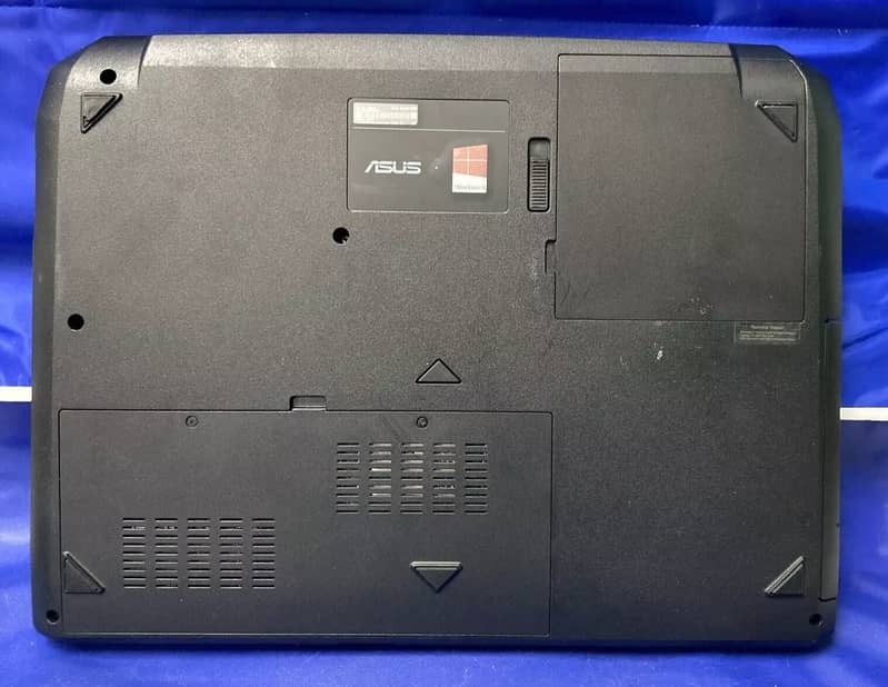 ASUS ROG G55vw 15.6(republic of gamers) 2