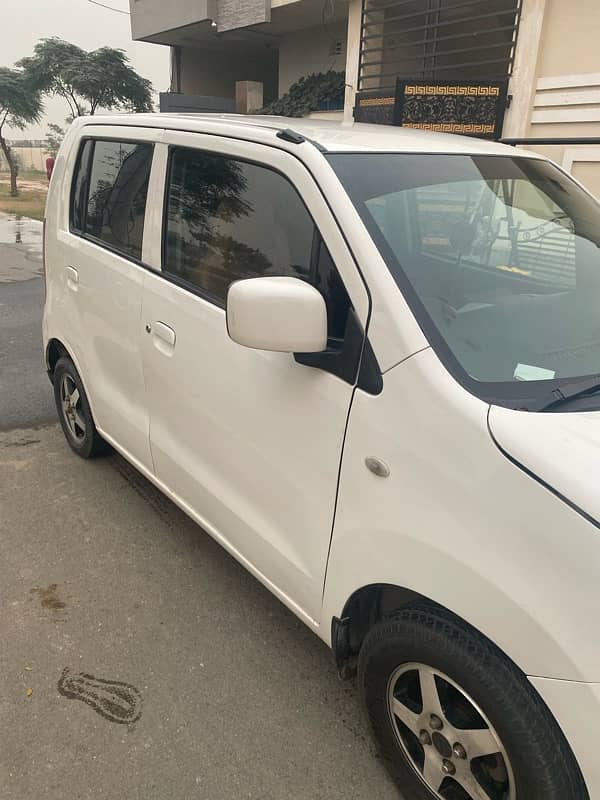 Suzuki Wagon R 2017 1