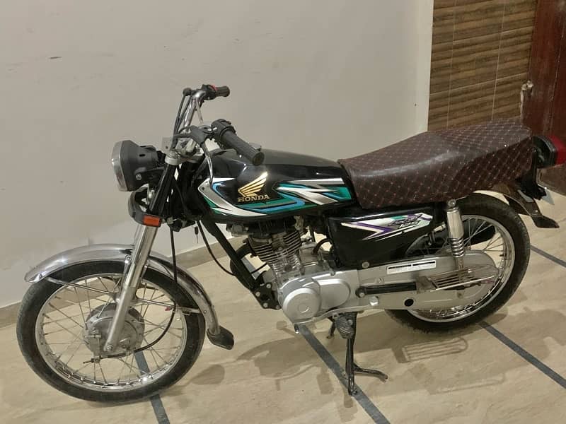 Honda 125 2013 Sukkur. 6