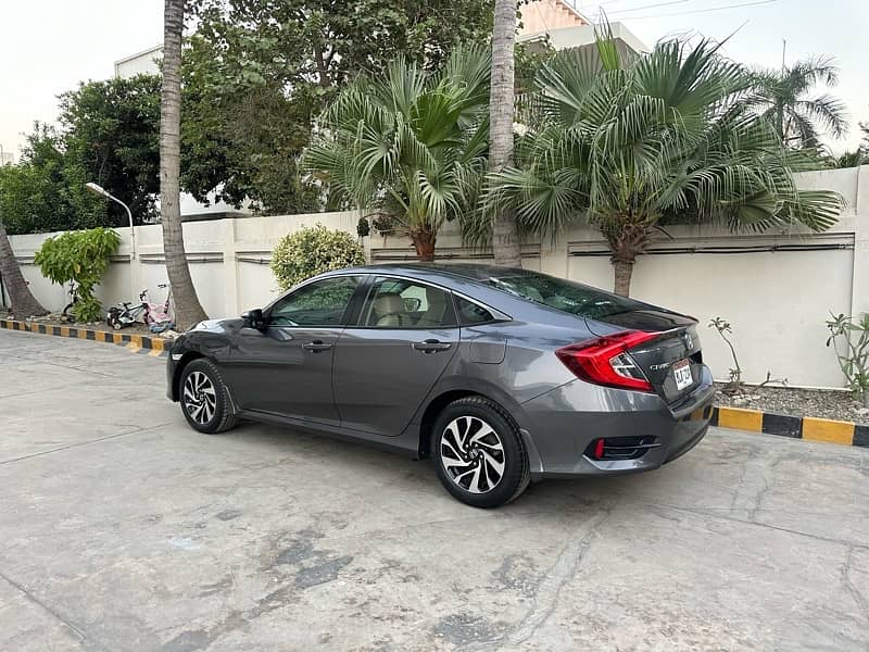 Honda Civic 2018 Vti Prosmatec 36000km Brand New Car 6