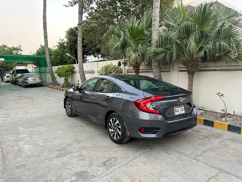 Honda Civic 2018 Vti Prosmatec 36000km Brand New Car 7