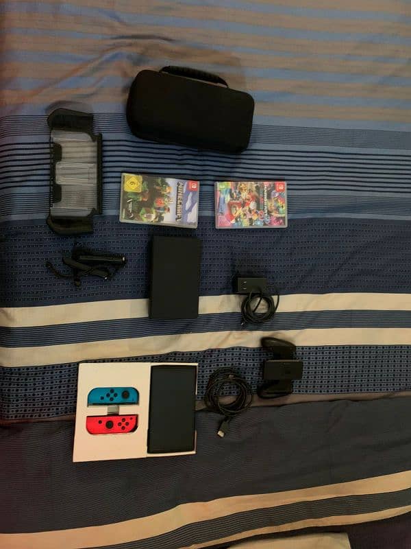 Nintendo Switch 64Gb With Complete Stuff 2