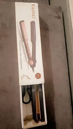 Straightener new condition only 10dys used