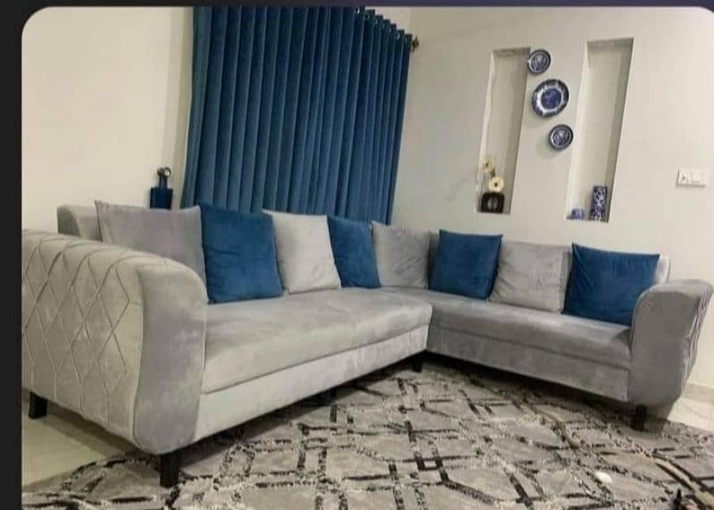 L shape sofa in good condition 0