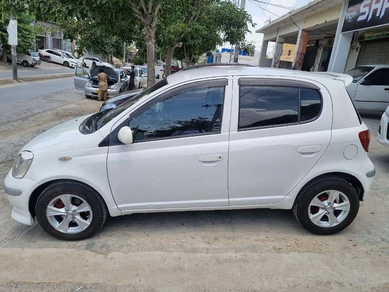 Toyota Vitz 2004 2