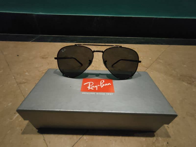 Original Ray-Ban Sunglasses Black With Authenticity Card 0