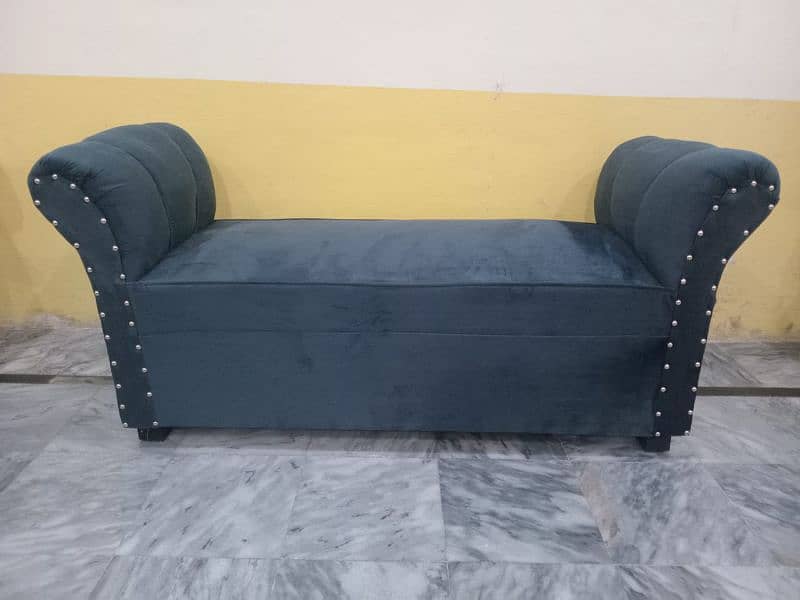 Dewan Sofa 0