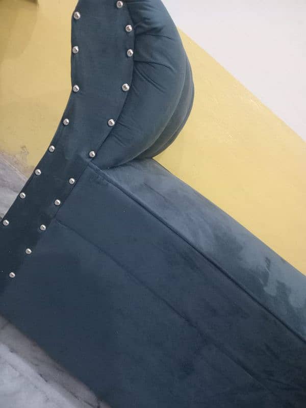 Dewan Sofa 1