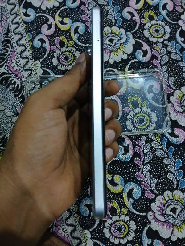 Infinix hot 30 play 3