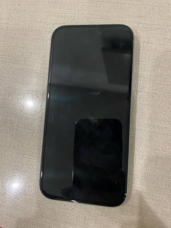 IPhone 15 128gb green color 3