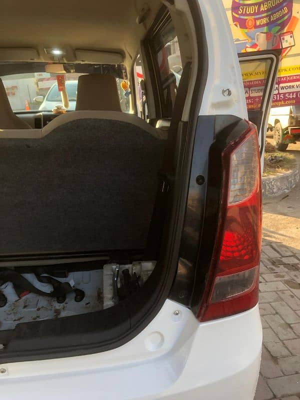 i am selling my Suzuki Wagon R 2016 11