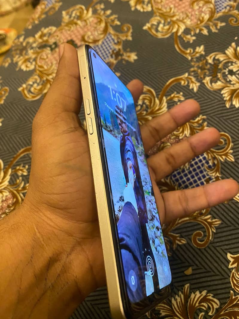 oppo F21 pro just like brand new with box 6