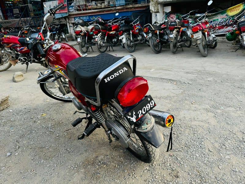 honda 125 2011 model 2