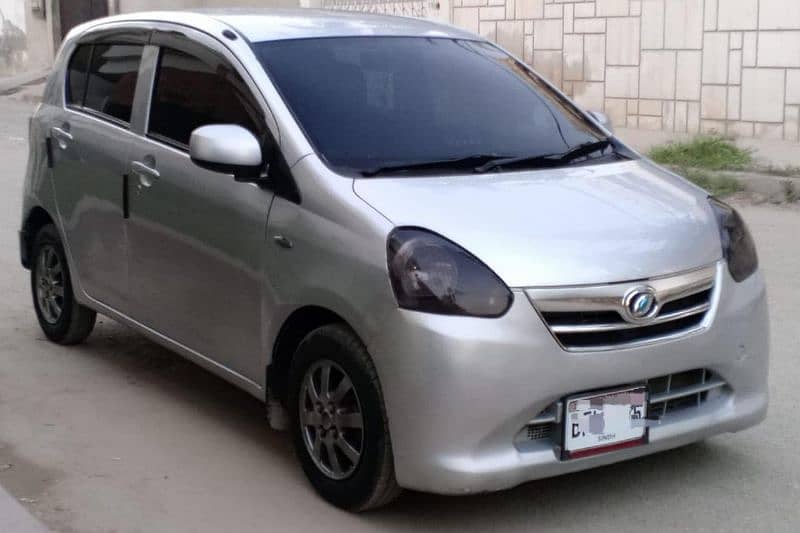 Daihatsu Mira 2012 2