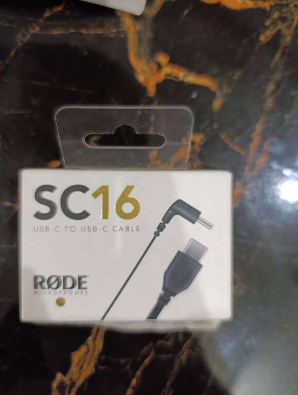 Rode Wireless Go II | Official Charging Case | SC 16 Cable 8