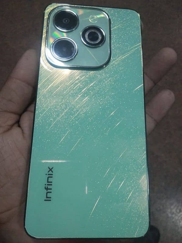 infinix hot 40i 8+8 128 15 din used hiwa hai daba charjr sat hai 3