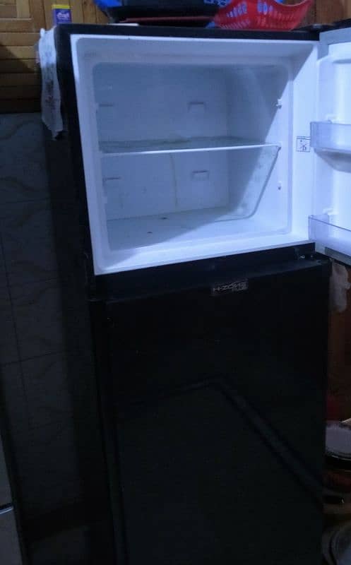 Dawlance Reflection H-Zone Refrigerator 2