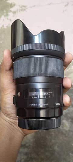 Sigma Canon mount 35 mm 1.4 for sale