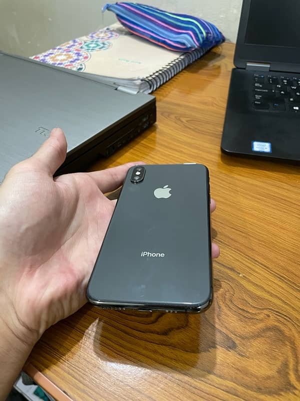 IPHONE Xs 2