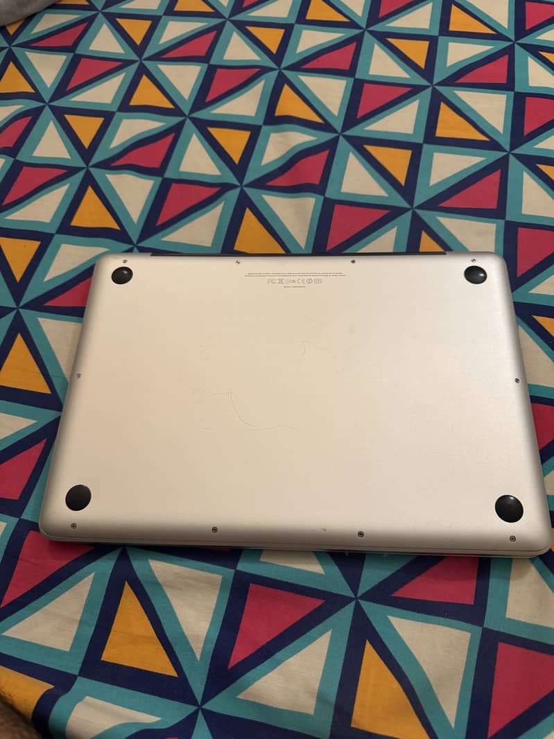 Macbook pro 13 inch 1