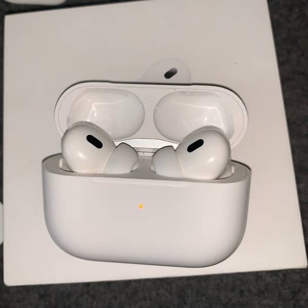 Apple AirPods Pro 2nd Gen 1