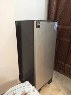 DAWLANCE REFRIGERATOR 9106. 0