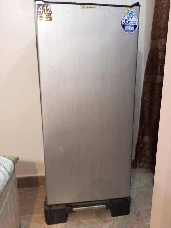 DAWLANCE REFRIGERATOR 9106. 3