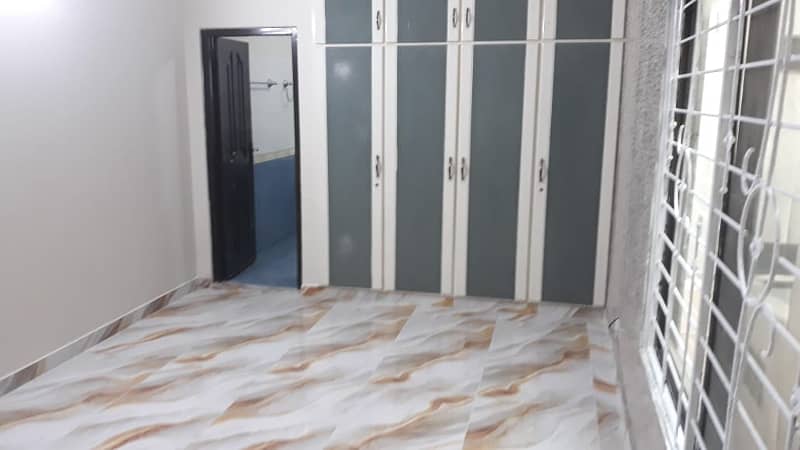 12 MARLA UPPER PORTION AVAILABLE FOR RENT IN JOHAR TOWN 4