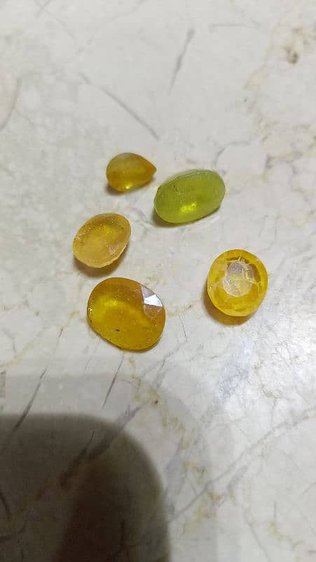 Every type of stones Neelam ,yaqoot, opal,pukhraj 16