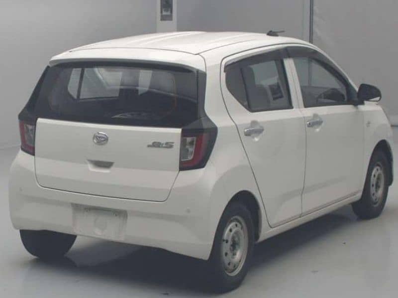 Daihatsu Mira 2024 1