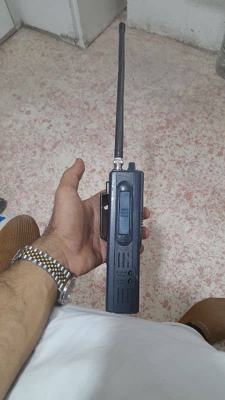 cobra walki talki 1