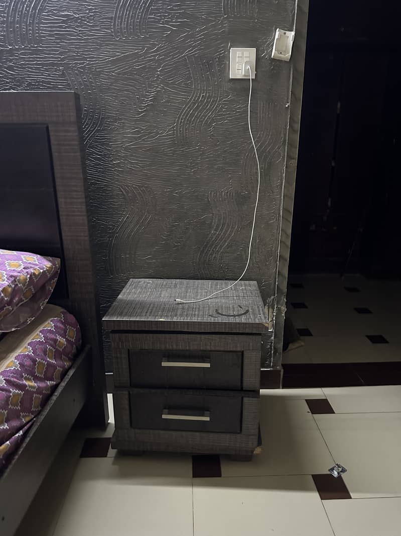 Bed room Furniture for sale 1