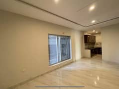 1 Bed luxury Non Furnished Flat Available for Rent In Bahria Town Lahore