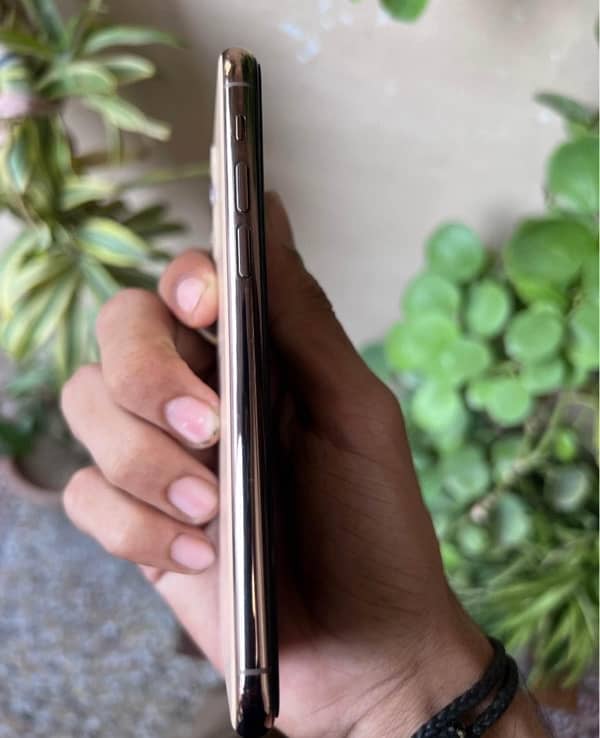 iPhone 11 Pro Dual Approved 3