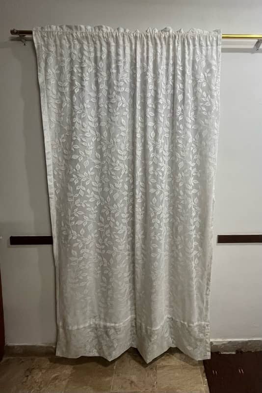 3 Types of Net nd Velvet Curtains of diffPrices 2,000 , 15,000, 30,000 6