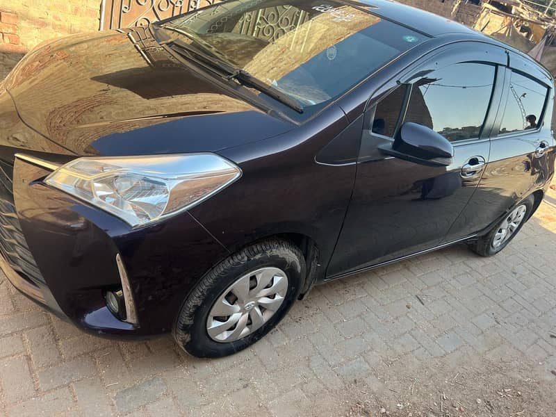 Toyota Vitz 2022 4