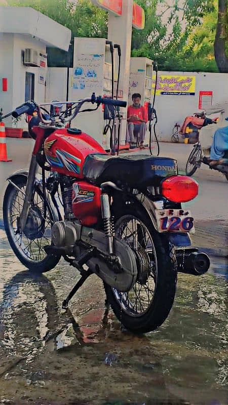 HONDA CG 125 EURO2 ENGINE . . 10/10 CONDITION. 5