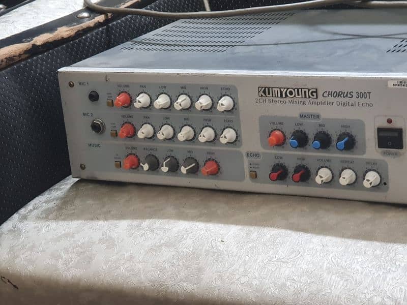 BRAND NEW CONDITION STEREO MIXING KARAOKE  AMPLIFIER 2