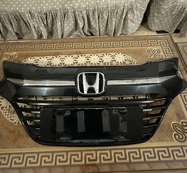 Honda vezel Front grill 2018 model 0