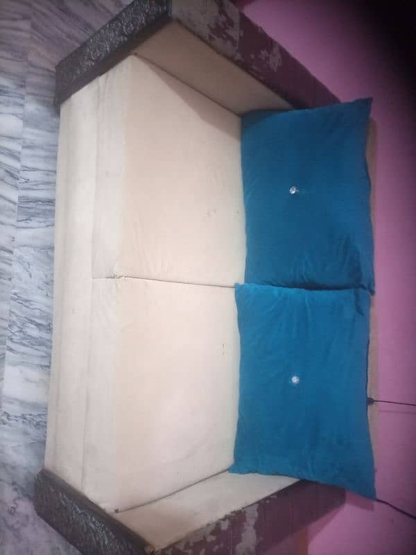 sofa set in good condition 0