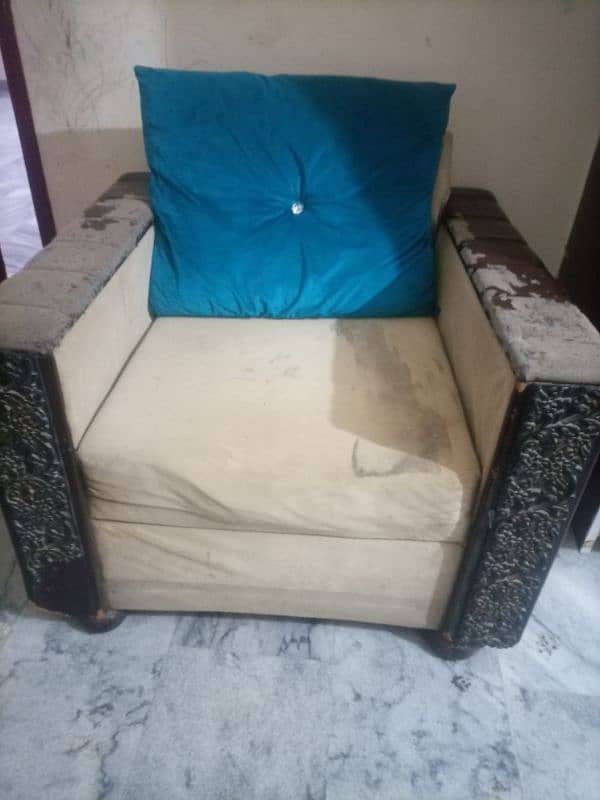 sofa set in good condition 2